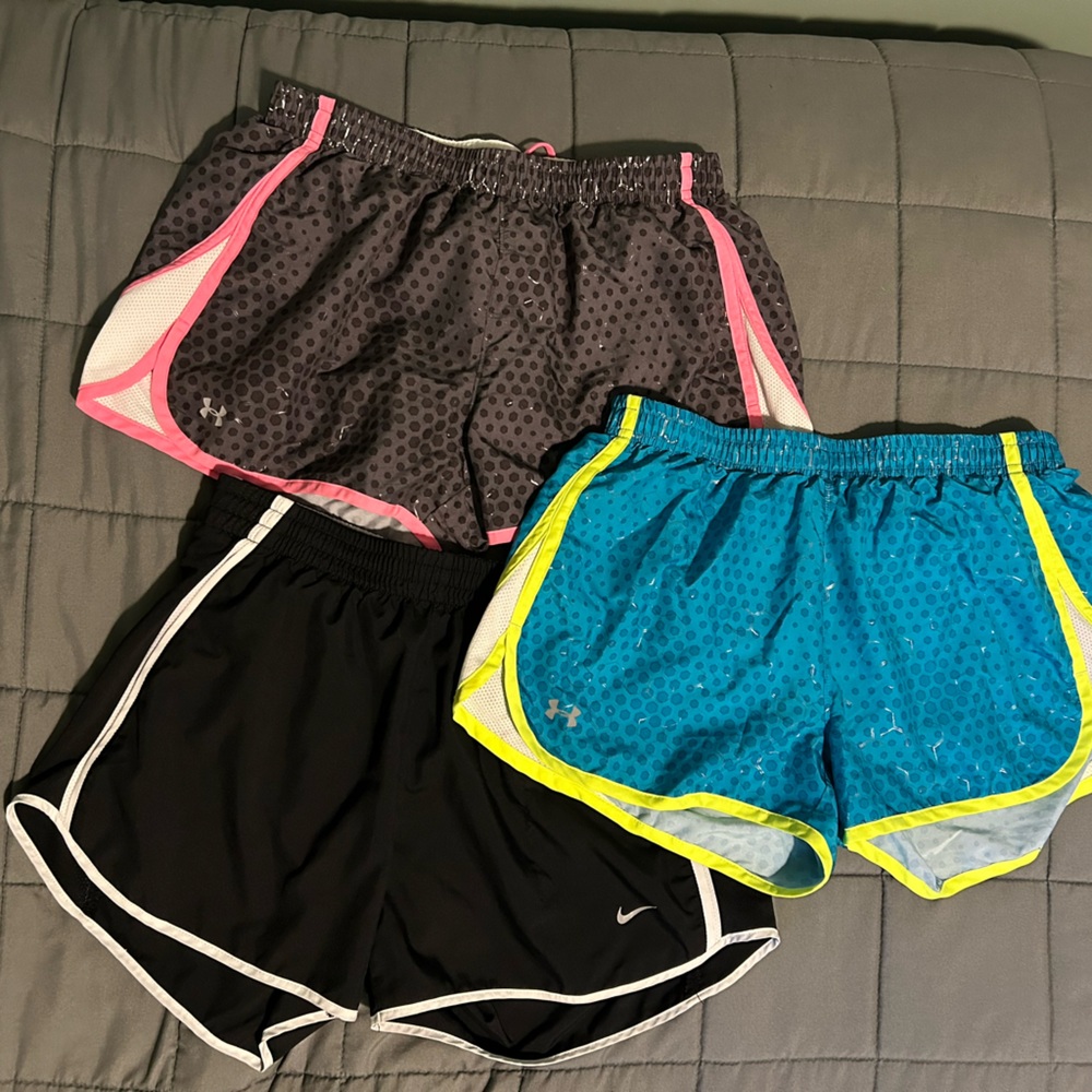 Under Armor/Nike Medium Shorts Lot